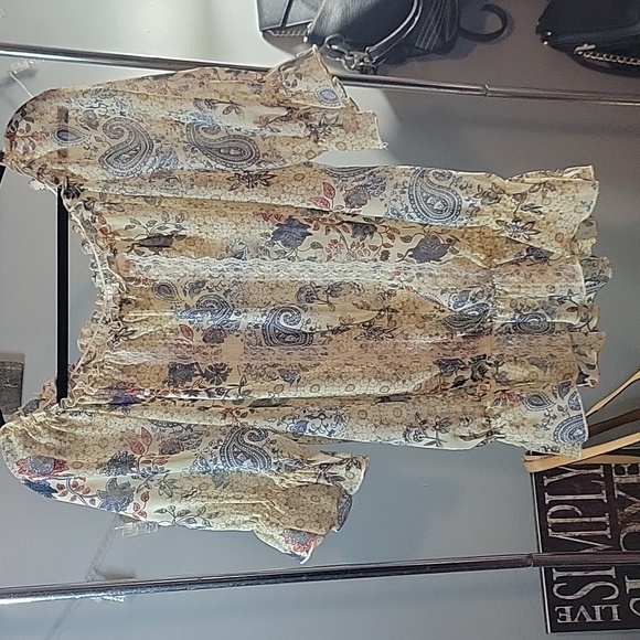 Lilly Lou boho top sheer - Picture 1 of 3